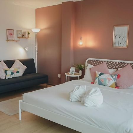 Thira House Hotel Karon Exterior photo
