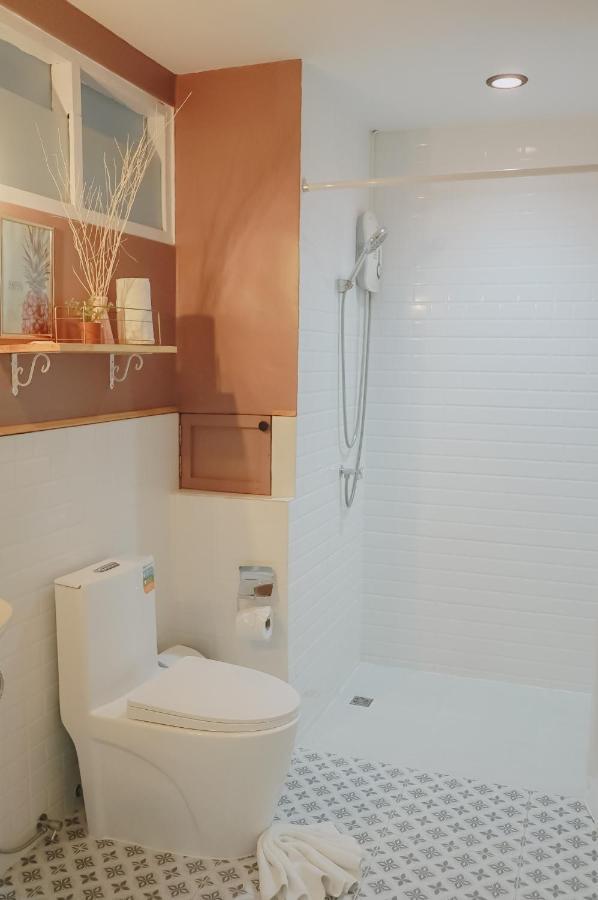 Thira House Hotel Karon Exterior photo