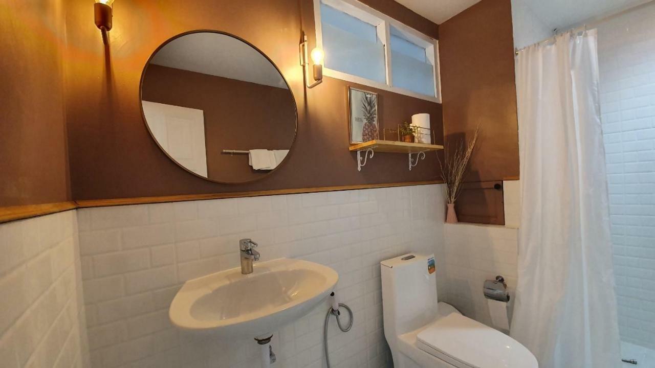 Thira House Hotel Karon Exterior photo